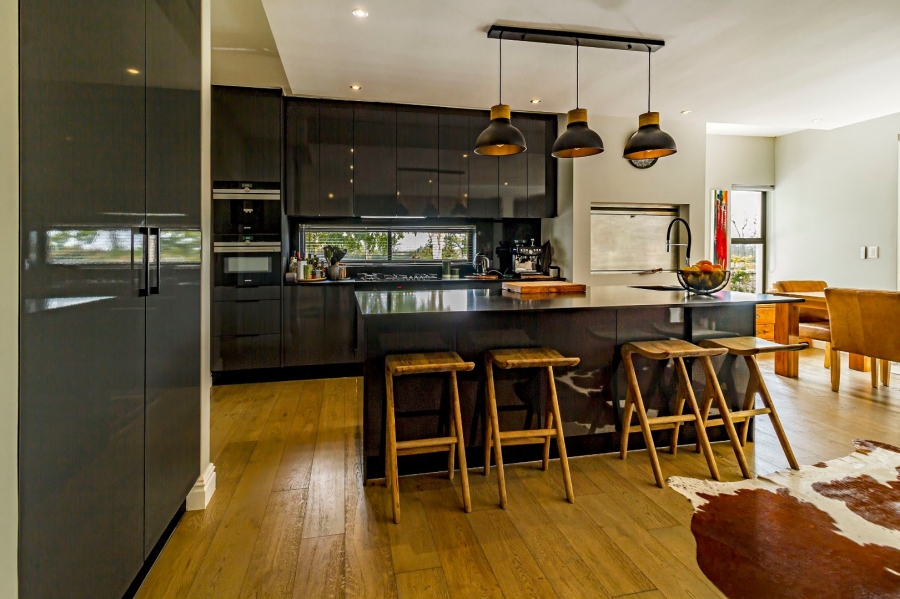 4 Bedroom Property for Sale in Croydon Gardens Estate Western Cape